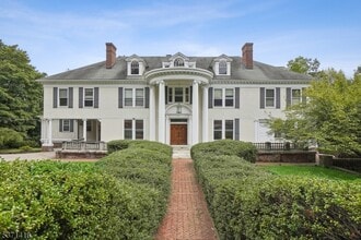 Building Photo - 25 Prospect Ave