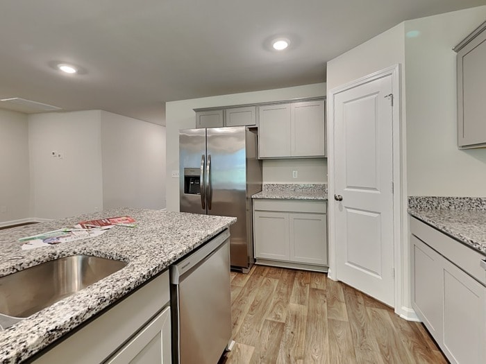 Building Photo - 274 Bent Holly Dr