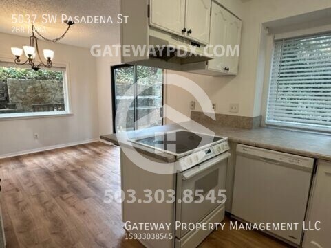 Building Photo - 5037 SW Pasadena St