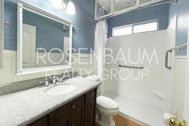 Building Photo - Beautiful 3-bedrooms, 2.5-baths townhouse ...