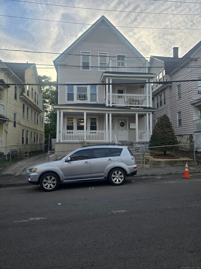 Primary Photo - 19 Waterville St