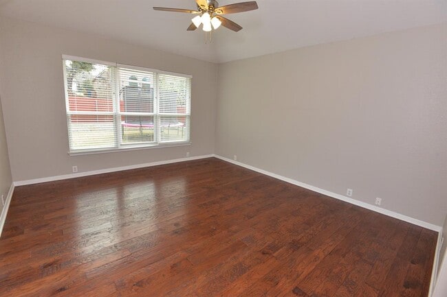 Building Photo - 8517 Sweet Cherry Dr