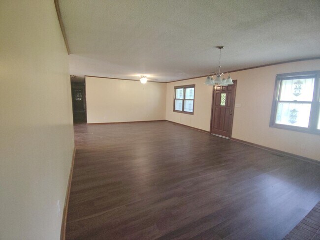 Building Photo - 485 Fayette Corner Dr