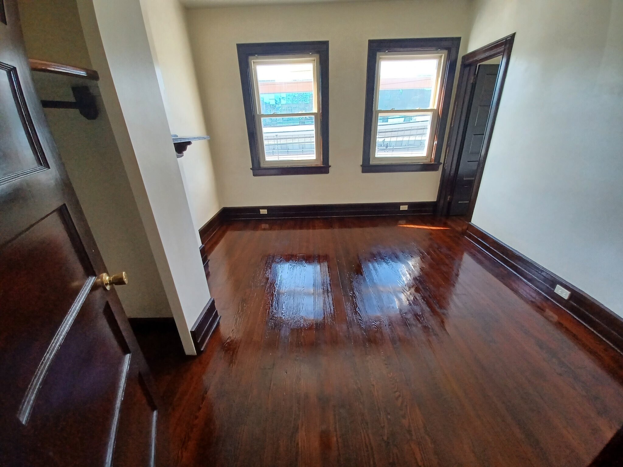 Building Photo - 268 Bond St