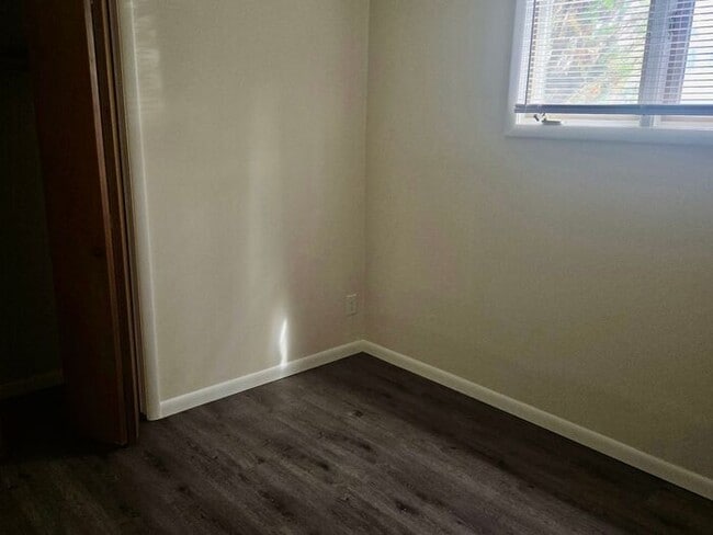 Building Photo - 1 bedroom unit Berrien Springs