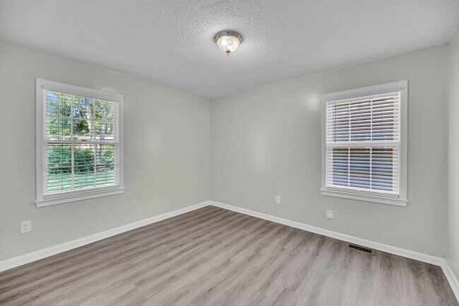 Building Photo - 2 Bedroom, 1 Bath Home in Air Habor of Wes...
