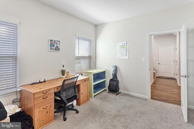 Building Photo - 11241 Wheeler Ridge Dr