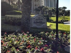 Building Photo - Vacation Rental Palm Coast, FL   Travel Restrictions in Place for Flagler County, FL.
