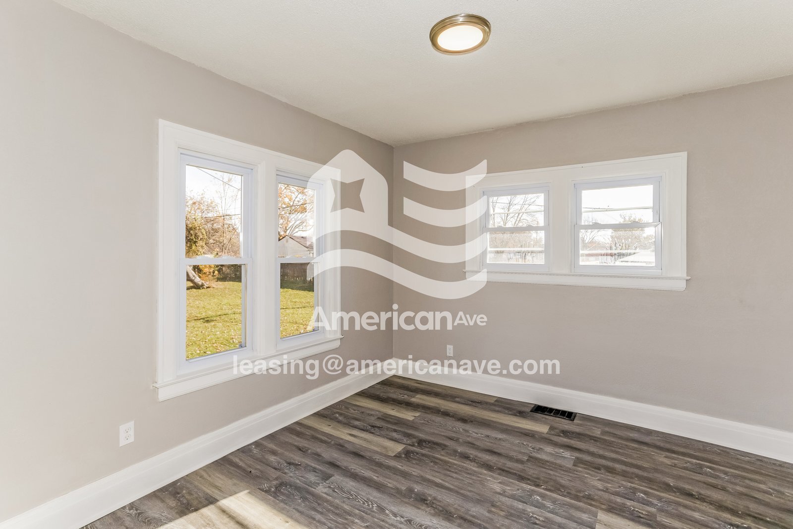 Building Photo - 208 N Walnut St