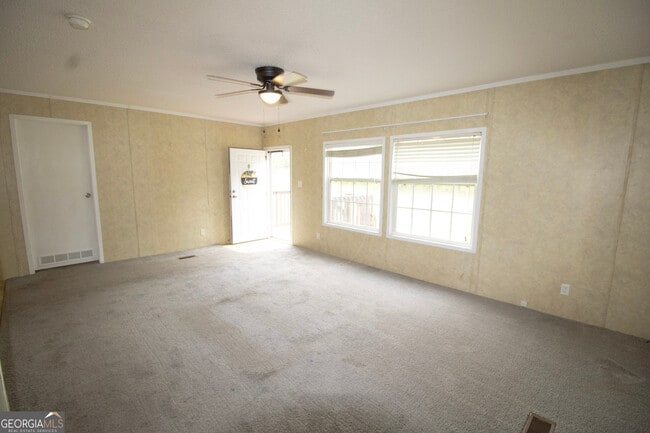 Building Photo - 1776 Zettwell Rd