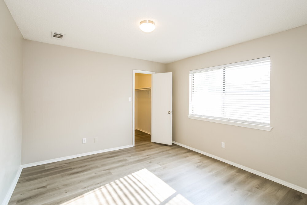 Building Photo - 4006 Bond St