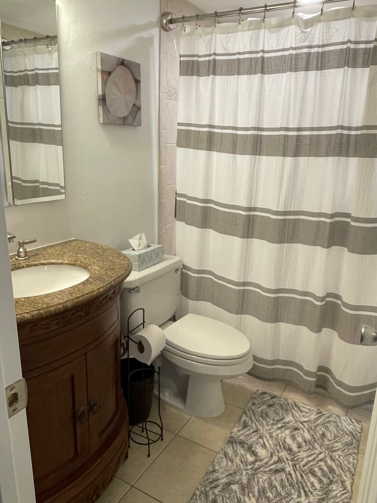 Bathroom - 1001 SE 16th St