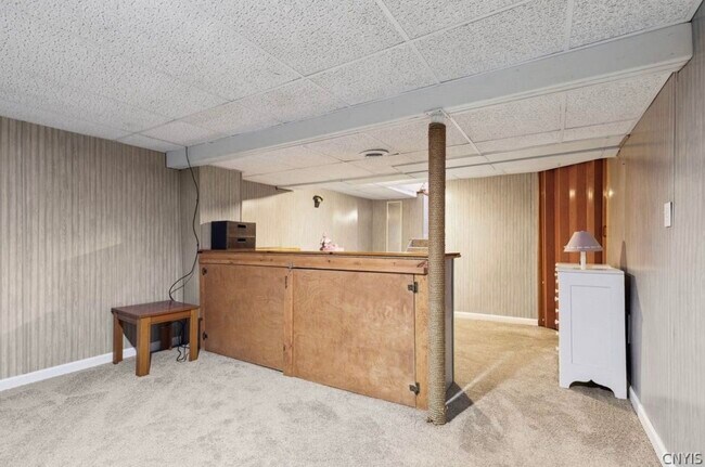 Building Photo - 8253 Honeysuckle Dr