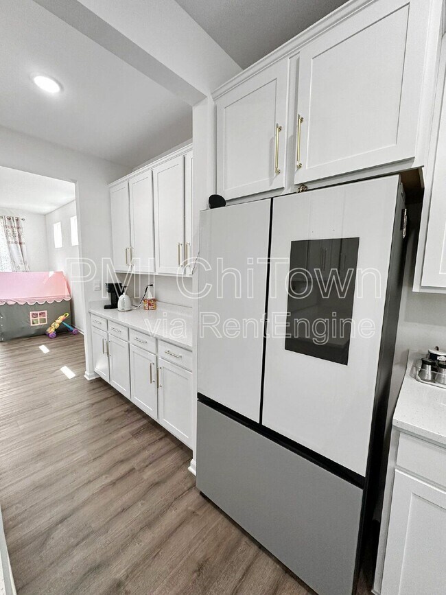 Building Photo - 765 Kentshire Cir