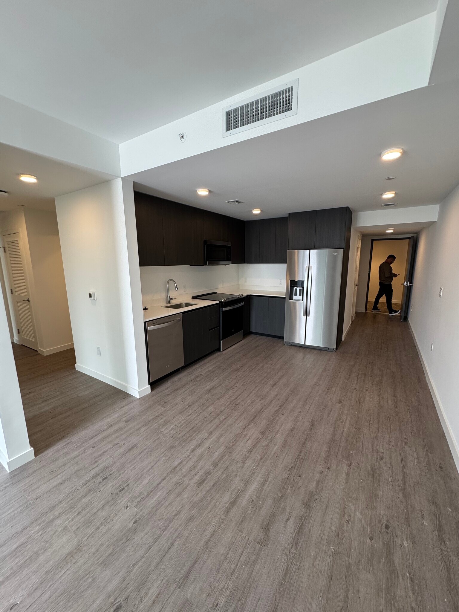 Kitchen - 132 NE 22nd St