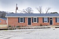 Building Photo - 101a Looneybrook Dr