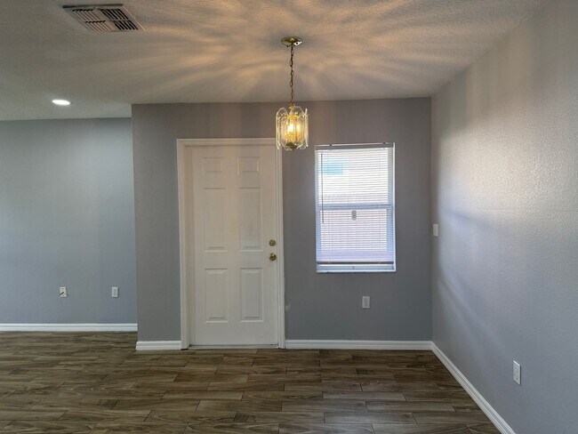 Building Photo - 3/2 in Wedgefield