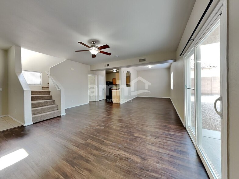 Building Photo - 6506 S 10th Dr