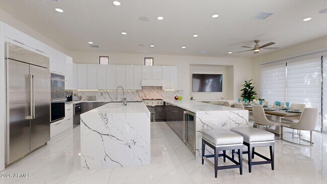 Building Photo - 3231 S Jojoba Way