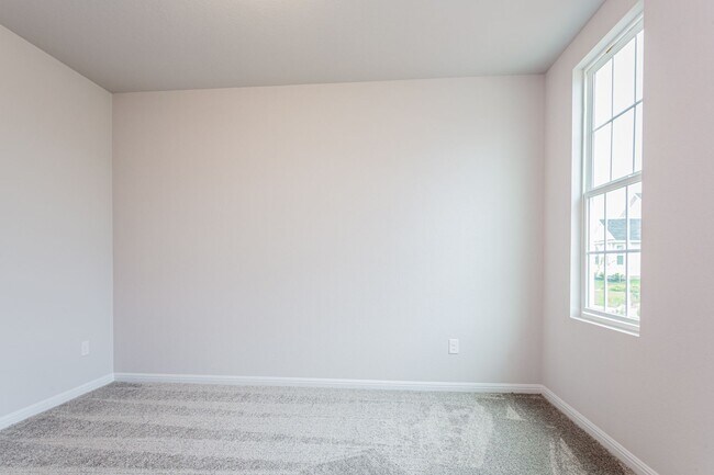 Building Photo - Bright & Airy 3 Bedroom, 2.5 Bathroom Home – Two Stories of Comfort