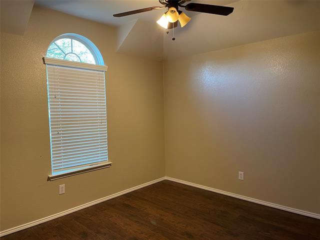 Building Photo - 9320 Jerico Dr