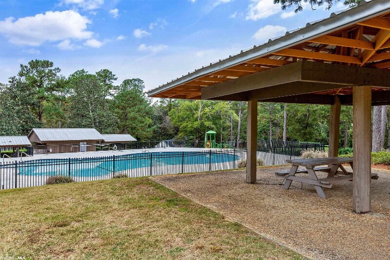 Building Photo - 109 Kingswood Dr