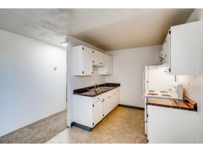 Building Photo - 3680 S Lowell Blvd