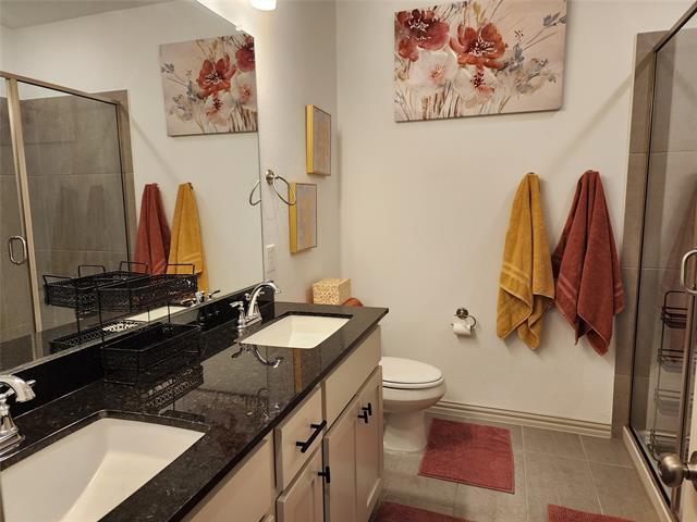 Building Photo - 4704 Haltom Rd