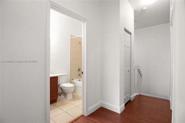 Building Photo - 10805 NW 89th Terrace