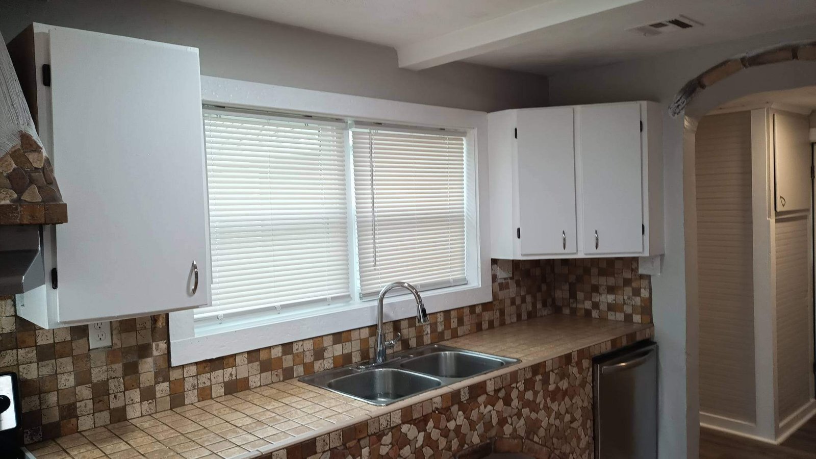 Building Photo - 5742 S Quincy Ave