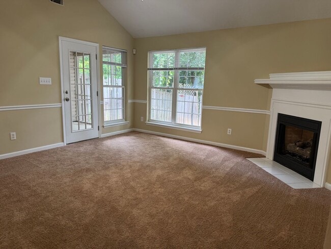 Building Photo - Grovetown Townhome, Primary Bedroom on Main Level