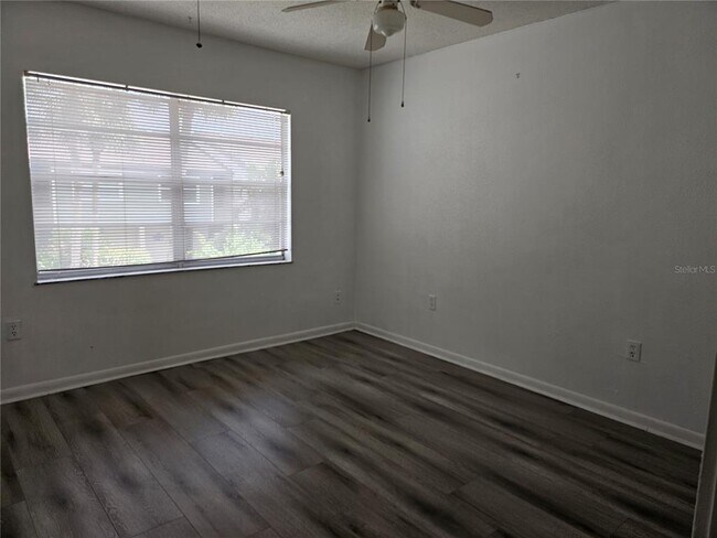 Building Photo - 1028 Apollo Beach Blvd