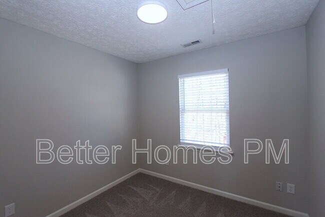Building Photo - 3208 Mango Dr
