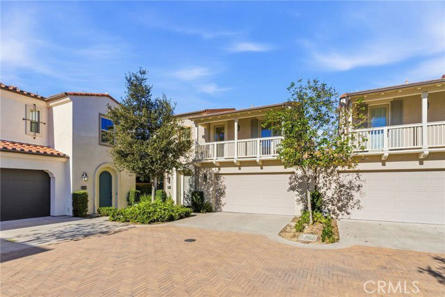 Building Photo - 137 Halo