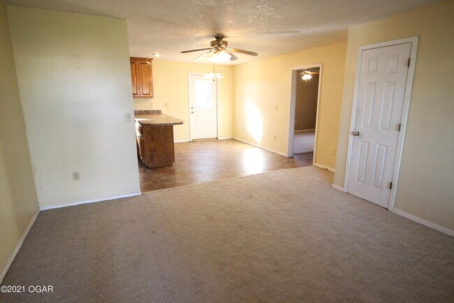 Building Photo - 506 S Jefferson St