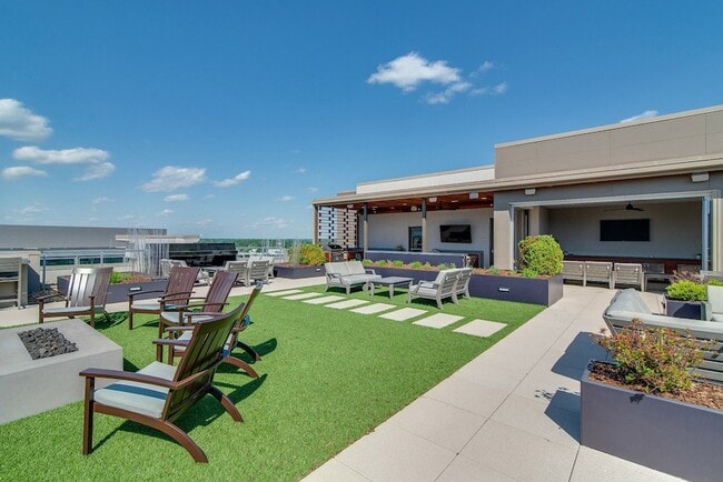 Building Photo - 20 Rutledge St