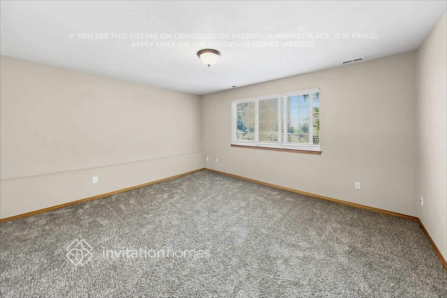 Building Photo - 17617 Upland Dr