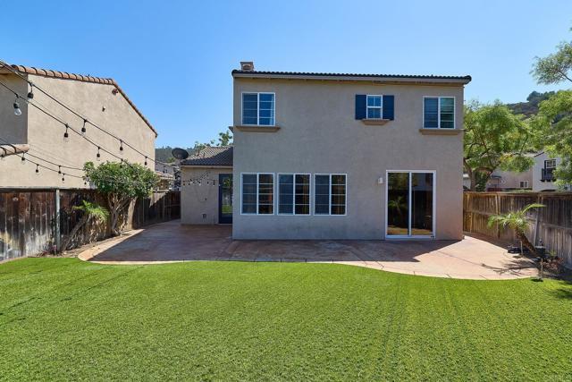 Building Photo - 402 Paseo Del Concho