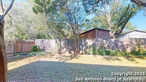 Building Photo - 2811 Old Field Dr