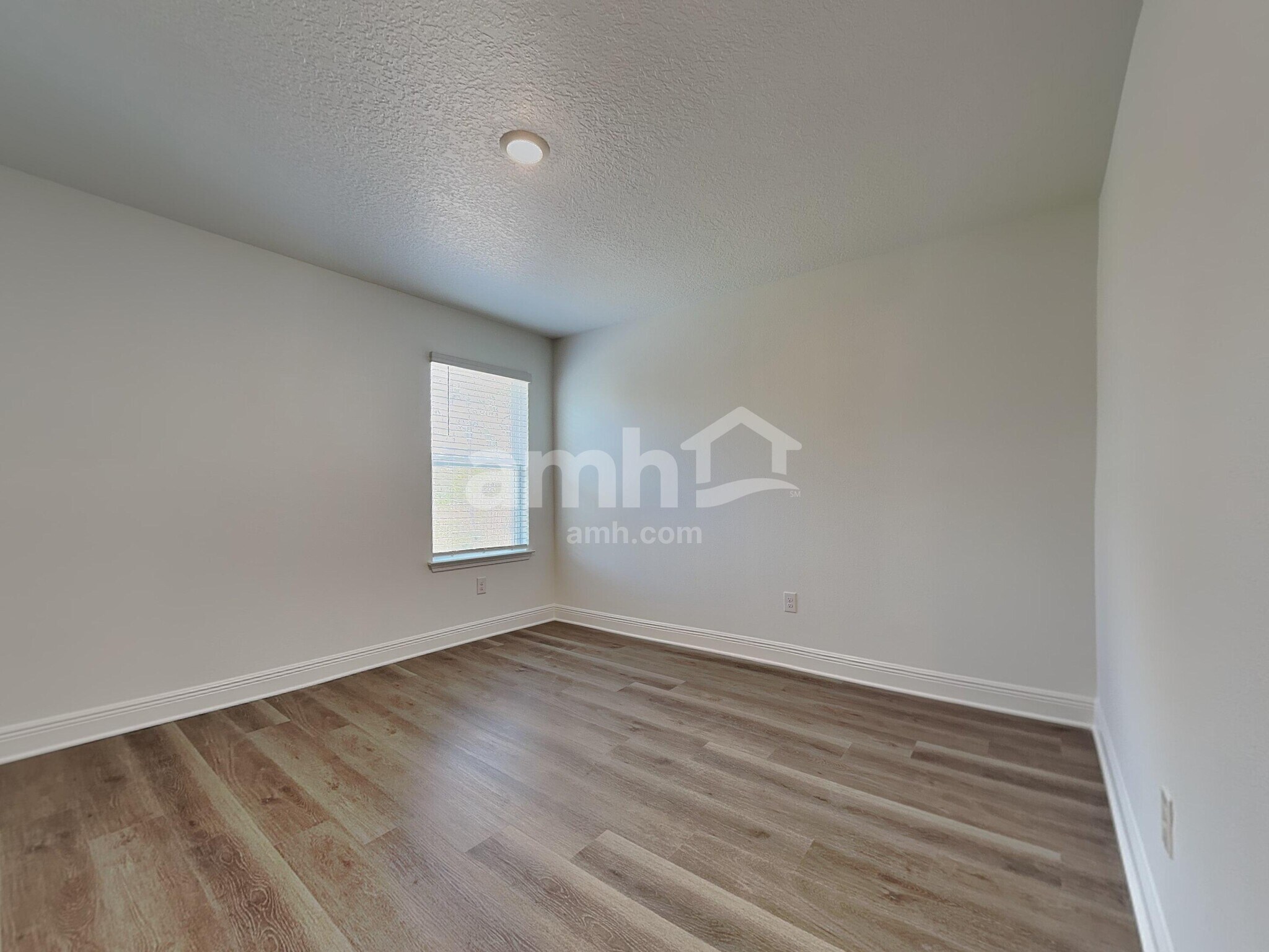 Building Photo - 6689 Atlantic Bch Ave