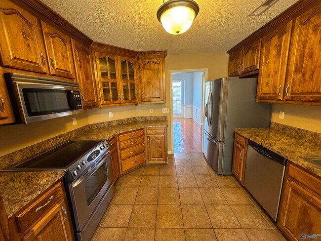 Building Photo - 114 Appleberry Ln