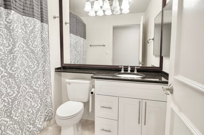 Building Photo - Meridian Luxury Condo in Resort Community ...
