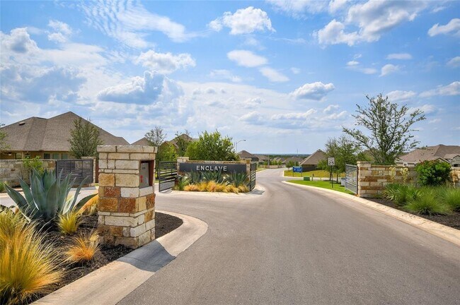 Building Photo - 701 Cardenas Ln