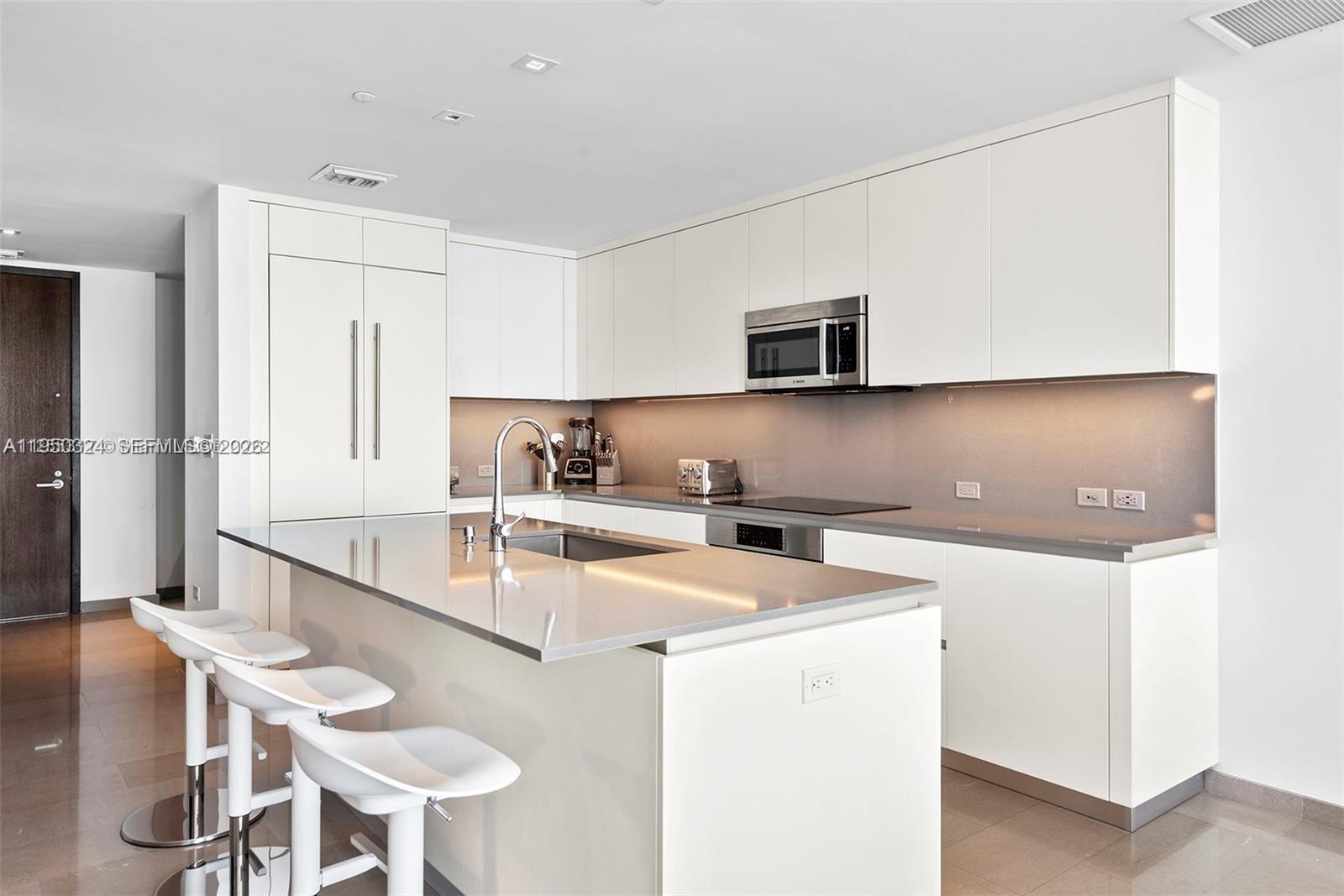 Building Photo - 68 SE 6th St