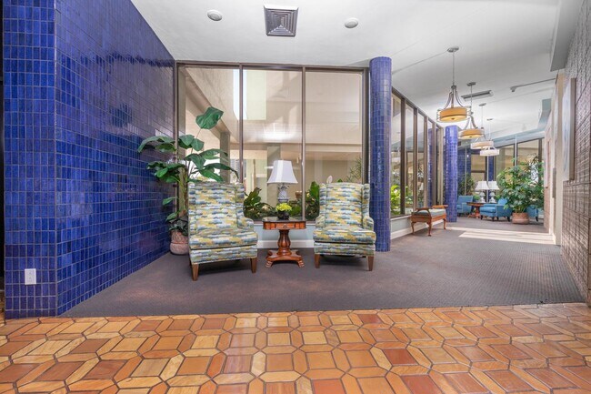 Building Photo - 3047 S Atlantic Ave