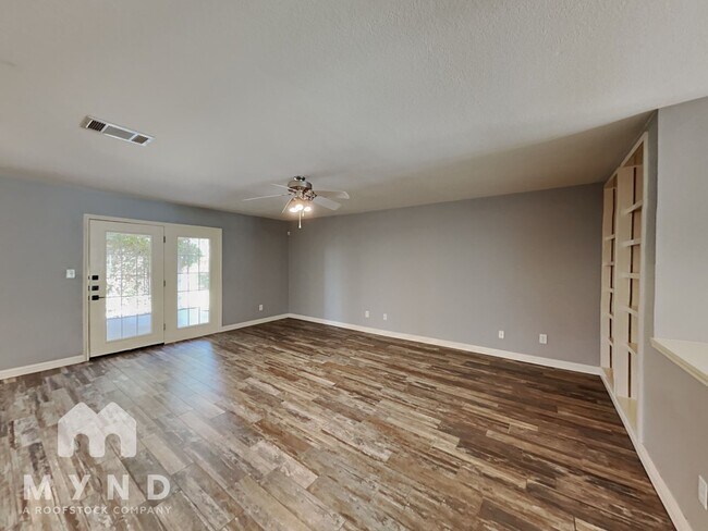 Building Photo - 904 Swallow Ridge Cove