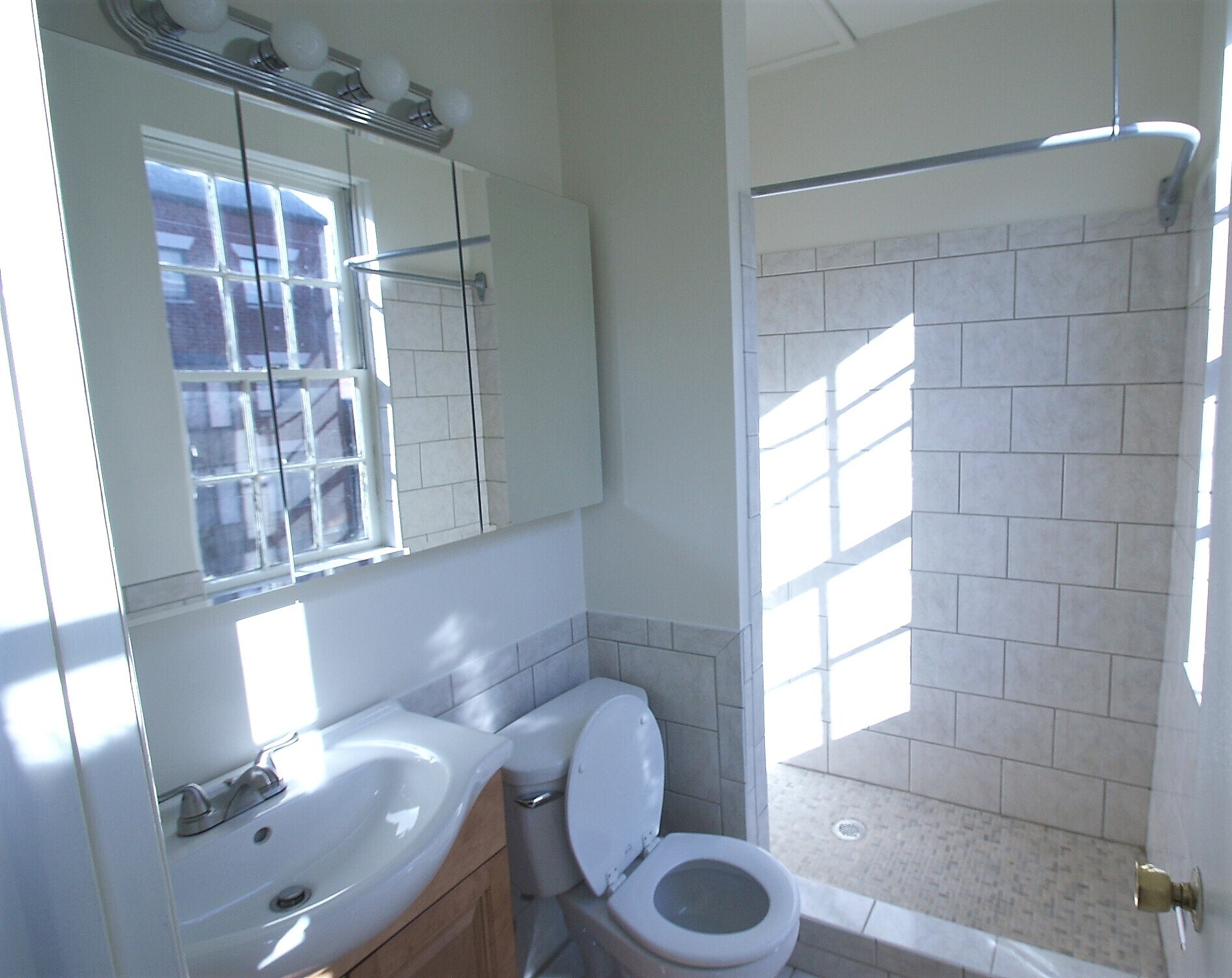 Renovated Bathroom - 935 Lombard St