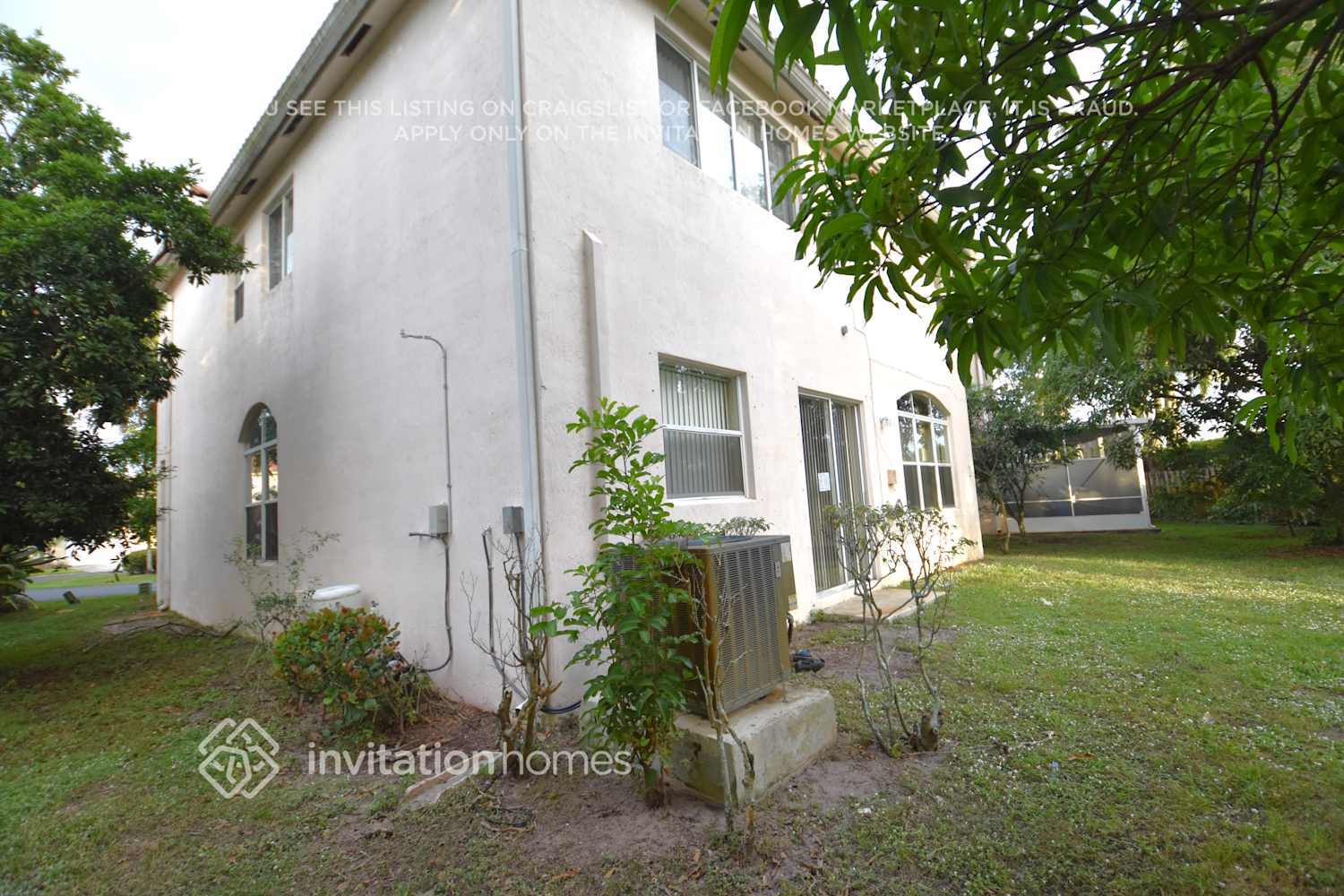 Building Photo - 7898 NW 17th Pl