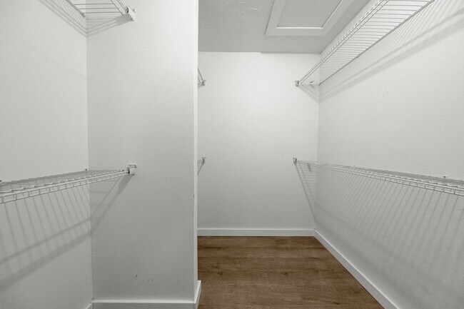 Building Photo - 2931 SE 52nd Ave