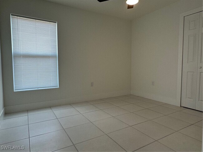 Building Photo - 3918 NW 40th Terrace